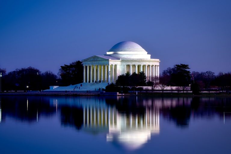 Washington DC like a Local: 12 Things to Do for First Timers