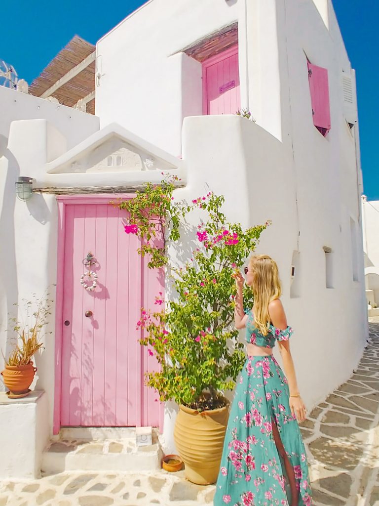 Pink Door in Marpissa, Paros